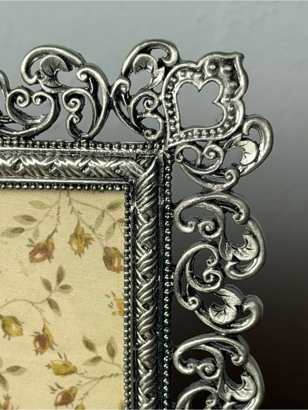 Vintage Ornate Silver Decorative Photo Frame - Silver